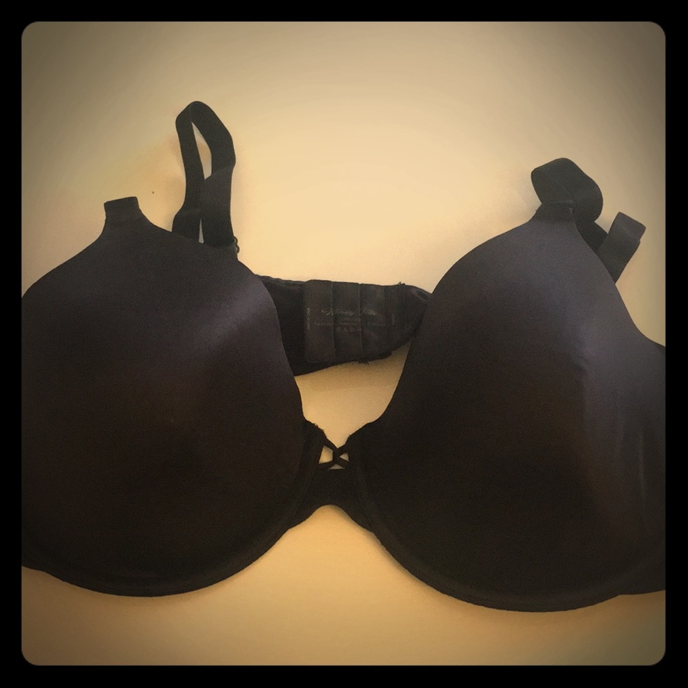 ✨ MOVING SALE!! ✨NWOT Black Bra, Size 42D